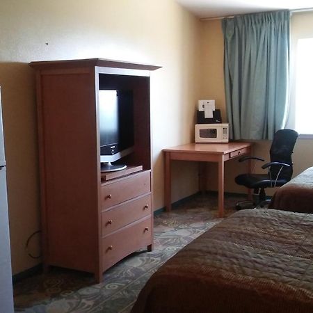 סטרלינג Studio Apartments מראה חיצוני תמונה