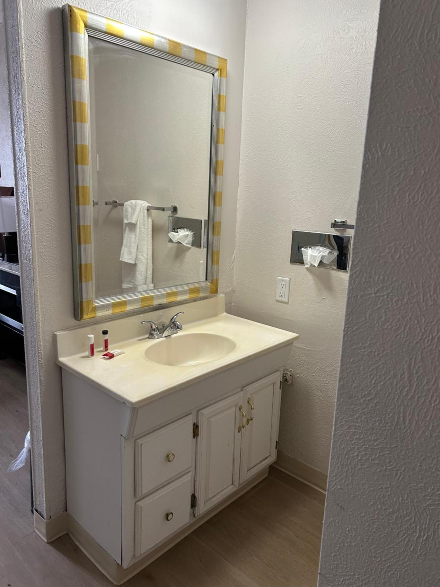 סטרלינג Studio Apartments מראה חיצוני תמונה
